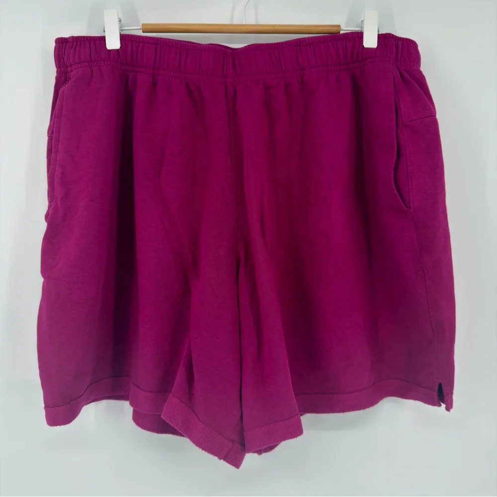 Nike Yoga Therma-Fit Sweatshorts Women’s XXL Magenta Cozy Lounge Athletic Shorts